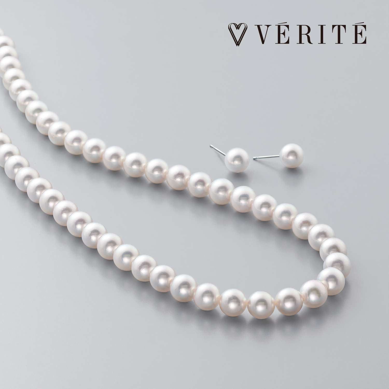 VERITE ネックレス　ピアス　セット