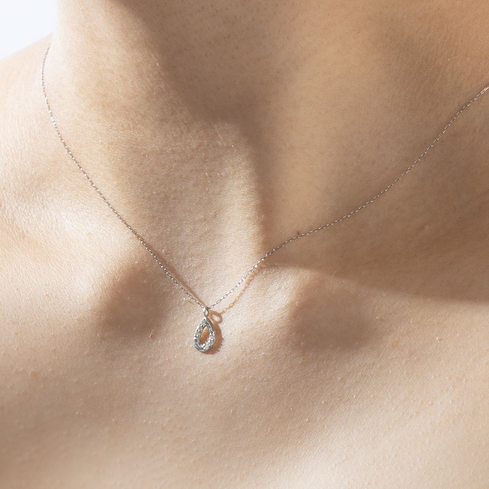 VERITE pt900 ネックレス PT900 ダイヤモンド ネックレス: VERITE