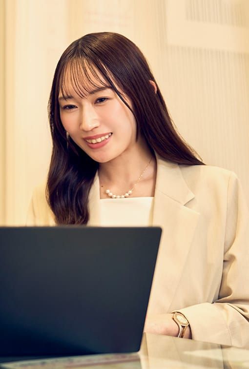 店舗での接客の様子